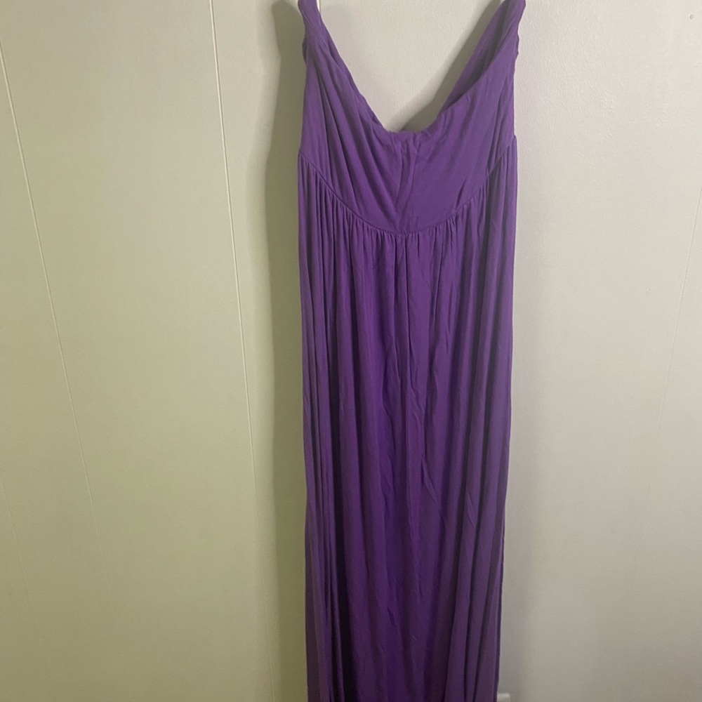 Dress - Picture 4 of 4